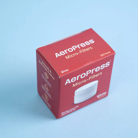 Packung mit 350 runden AeroPress Papierfiltern für klaren, säurearmen Kaffee