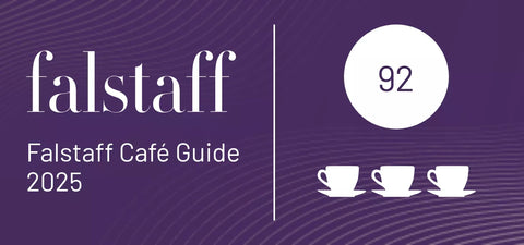 Falstaff Kaffee-Auszeichnung vom Cafè Guide 2025 für coffeekult Innsbruck.
