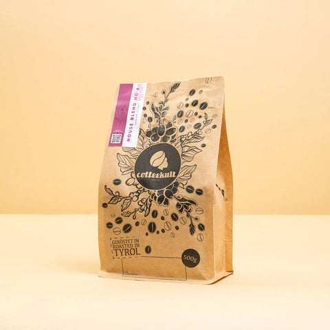 coffeekult Hausmischung NO4 aus 100% Arabica-Bohnen mit ausgewogenem, vollmundigem Geschmack in 500 Gramm Verpackung