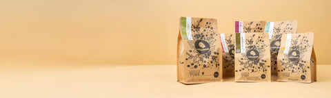 Verschiedene, ausgezeichnete Kaffeesorten in Verpackung von coffeekult