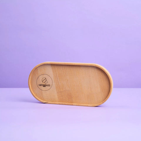 Elegantes coffeekult Serviertablett aus Holz mit griffigen Rändern für stilvolles Kaffeeservieren